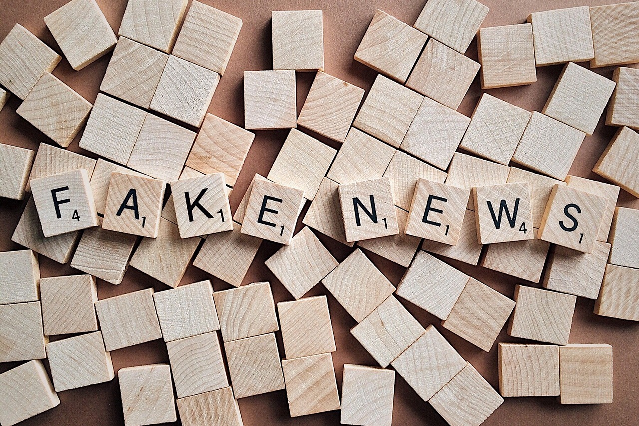 Por que as pessoas espalham Fake News?
